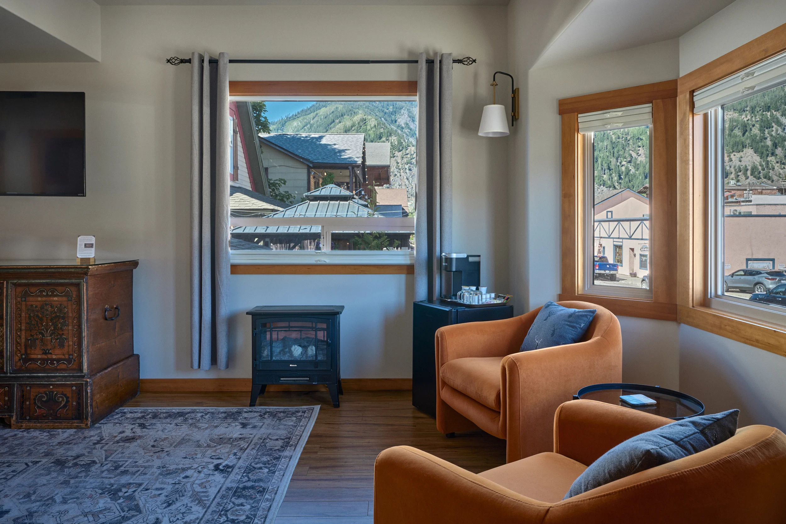View of Solstice Suite bay window sitting nook